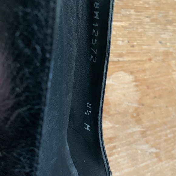 Classic Stuart Weizman heels w/ gem accent (8.5) - Picture 5 of 8